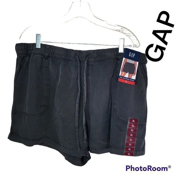 *GAP Women's Short, Size XL, Pull on, Dark Grey, NWT - Picture 1 of 4